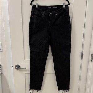 Old Navy Women's Cropped Black Jeans